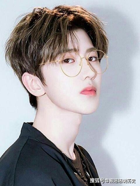 圈内人员爆料杨颖蔡徐坤,圈内爆料揭秘背后真相！”